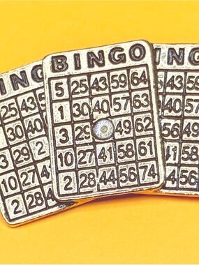 141 Bingo Card Metal Brooch